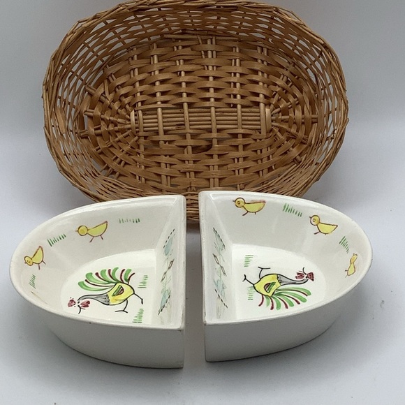 Vintage Japan Rooster and Chick Split Dish in a Basket - Picture 5 of 7